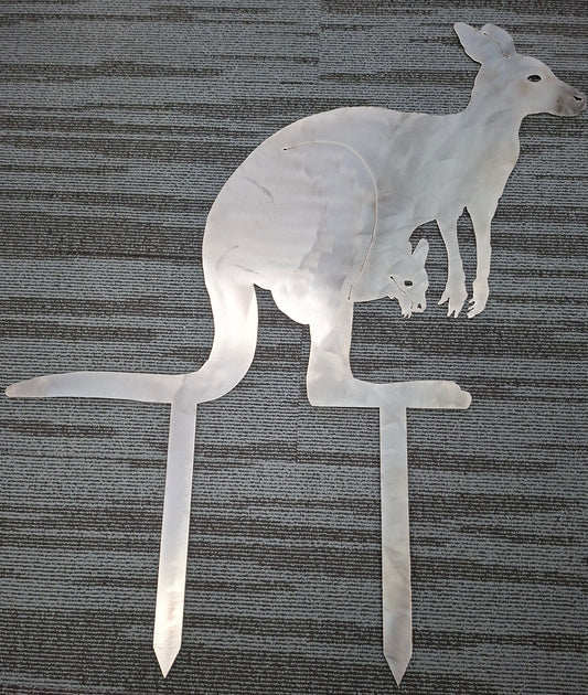 Kangaroo Large Stake