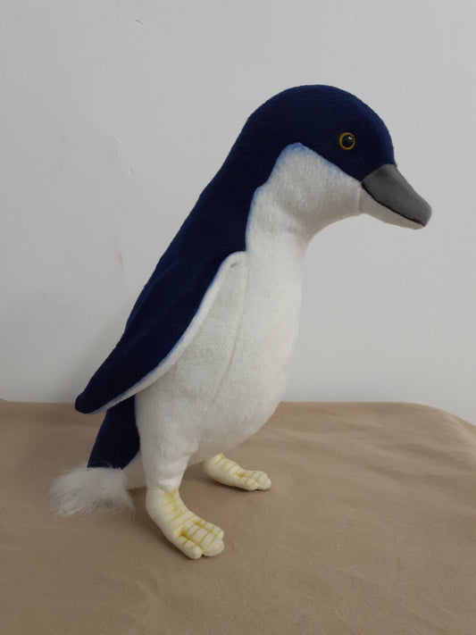 Little Penguin Hansa