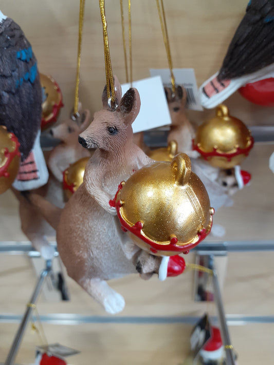 Xmas Kangaroo with Bauble Resin